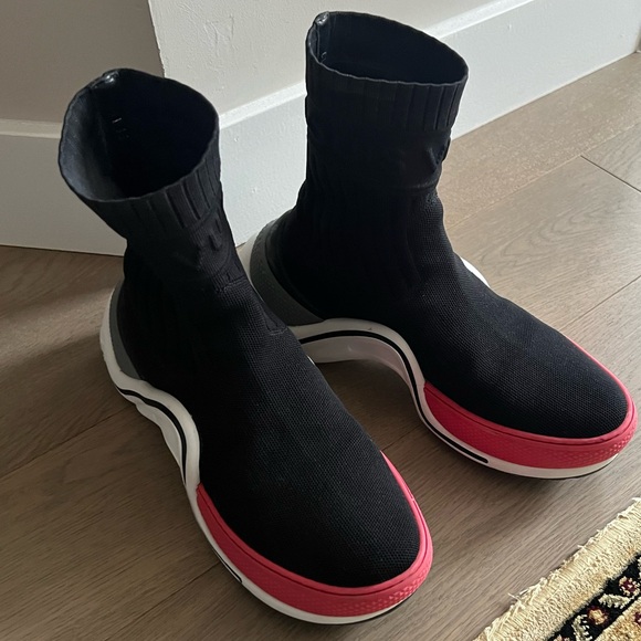 LOUIS VUITTON Stretch Textile LV Archlight Sneaker Boots Fuchsia Black - Picture 11 of 11